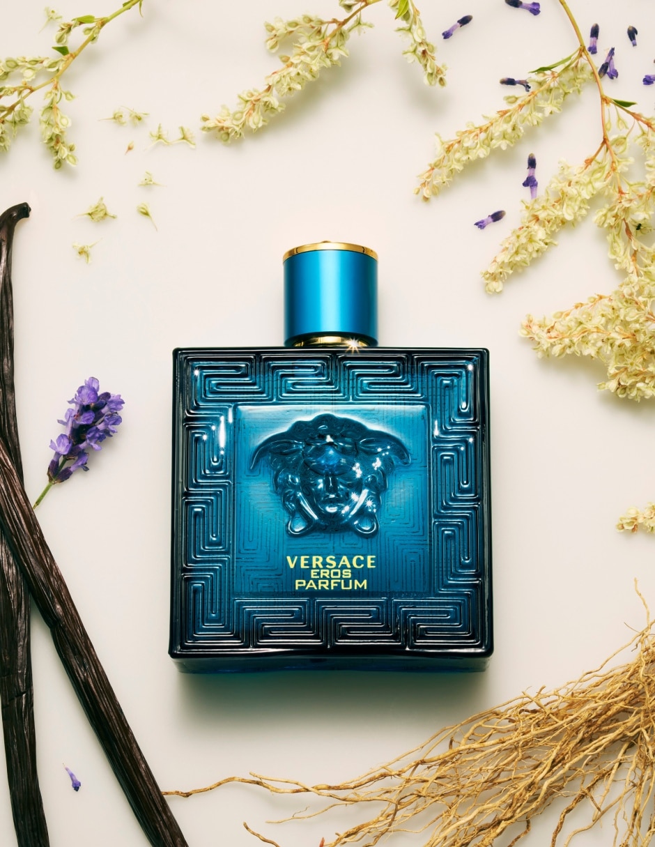 Perfume Eros Parfum para hombre