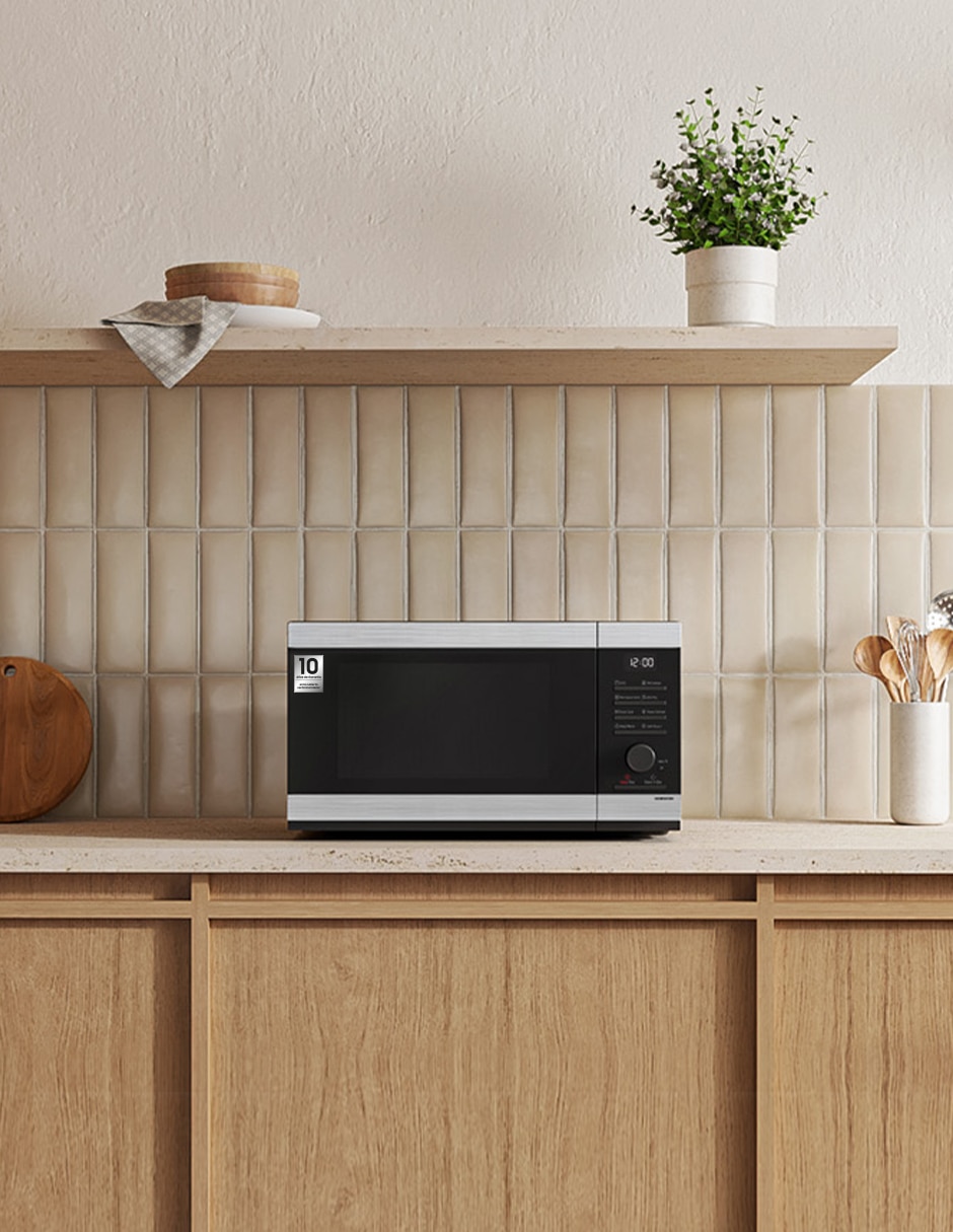 Horno de microondas convencional modelo MS32DG4504ATAX 1.1 pies cúbicos